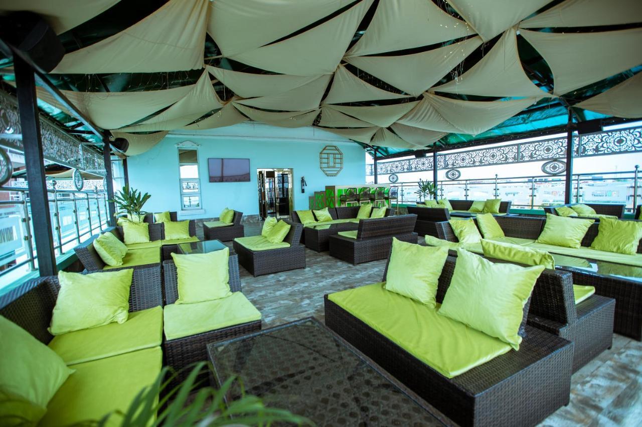 Apartment 79 Hotel & Suite Ikeja Buitenkant foto